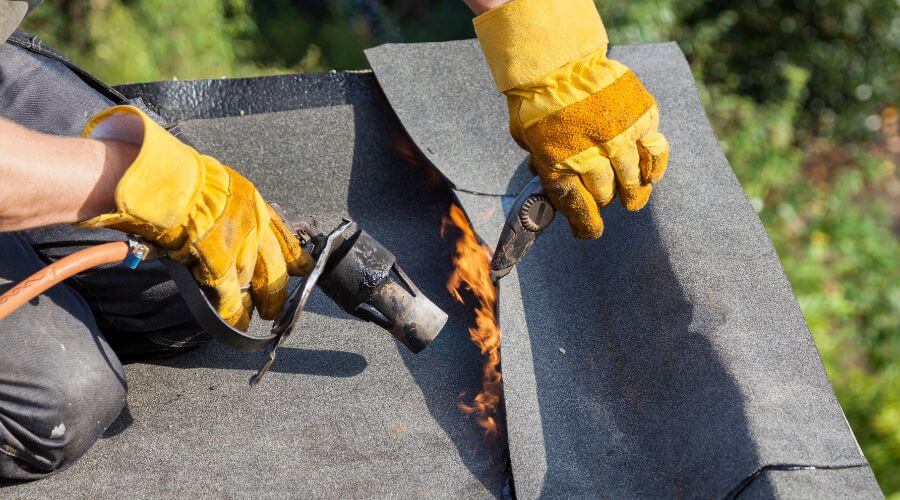 Expert Emergency Roof Repairs services in Walcott, ND